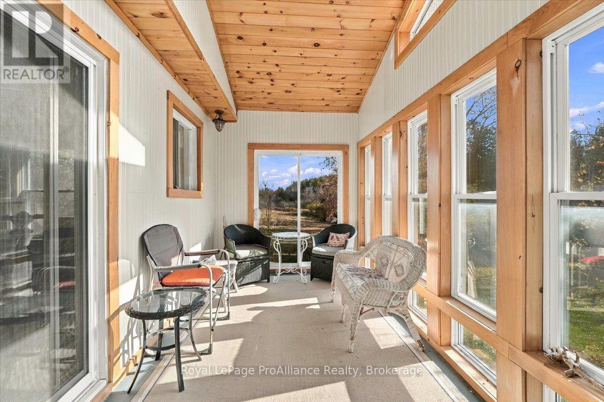 2096 Hollowview Road Property Photo 24