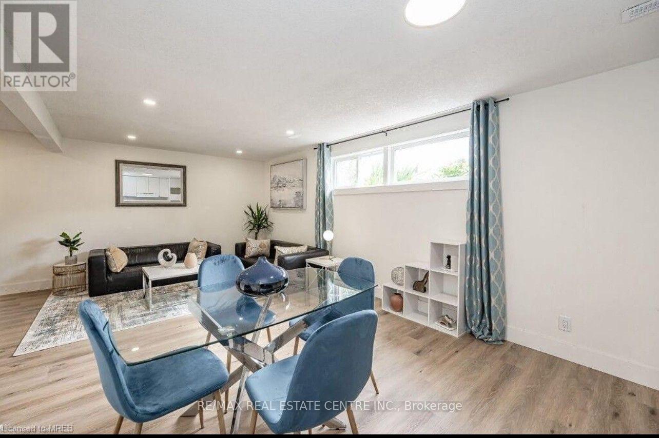 Lower - 136 The Country Way Property Photo 11
