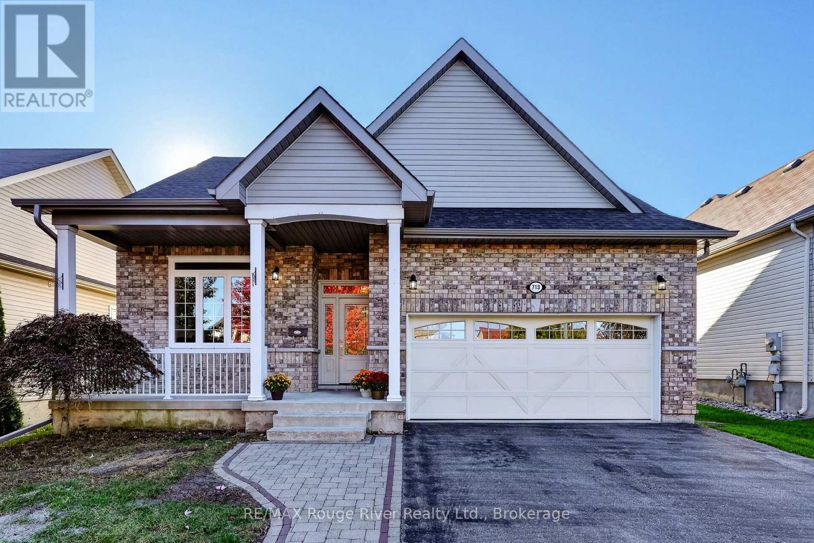 713 PRINCE OF WALES DRIVE Property Photo 1