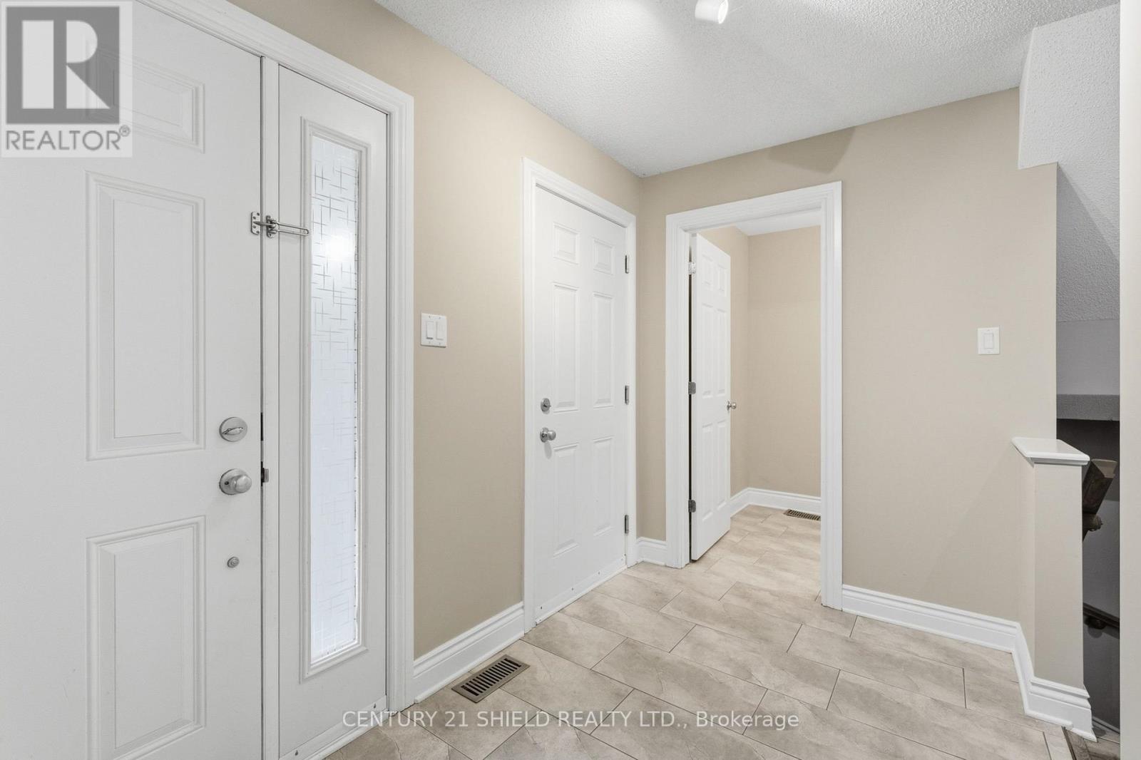 1140 Clement Court Property Photo 10