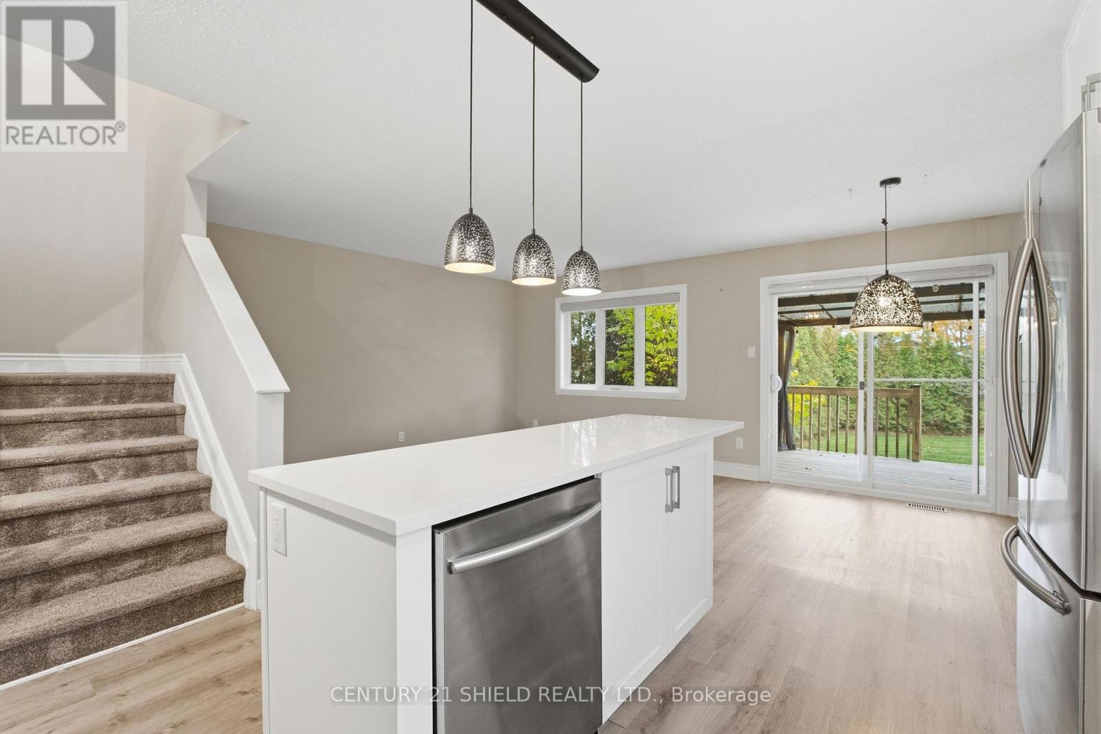 1140 Clement Court Property Photo 15
