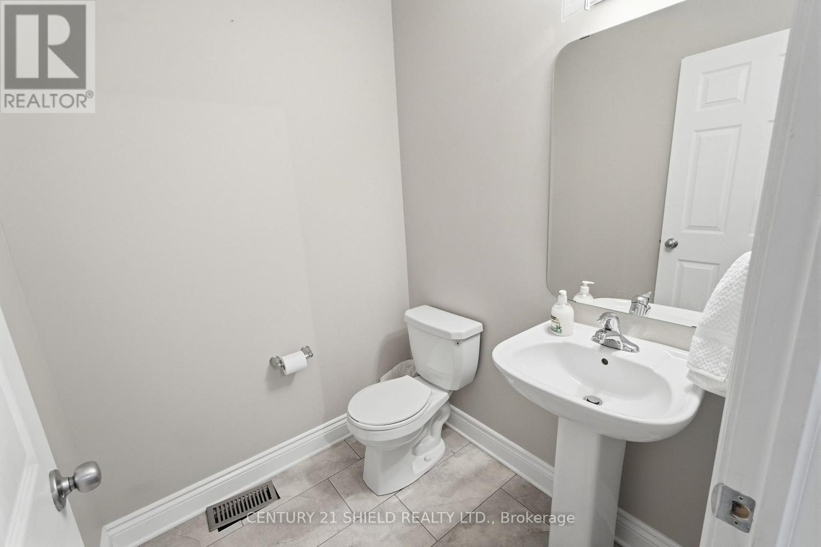 1140 Clement Court Property Photo 24