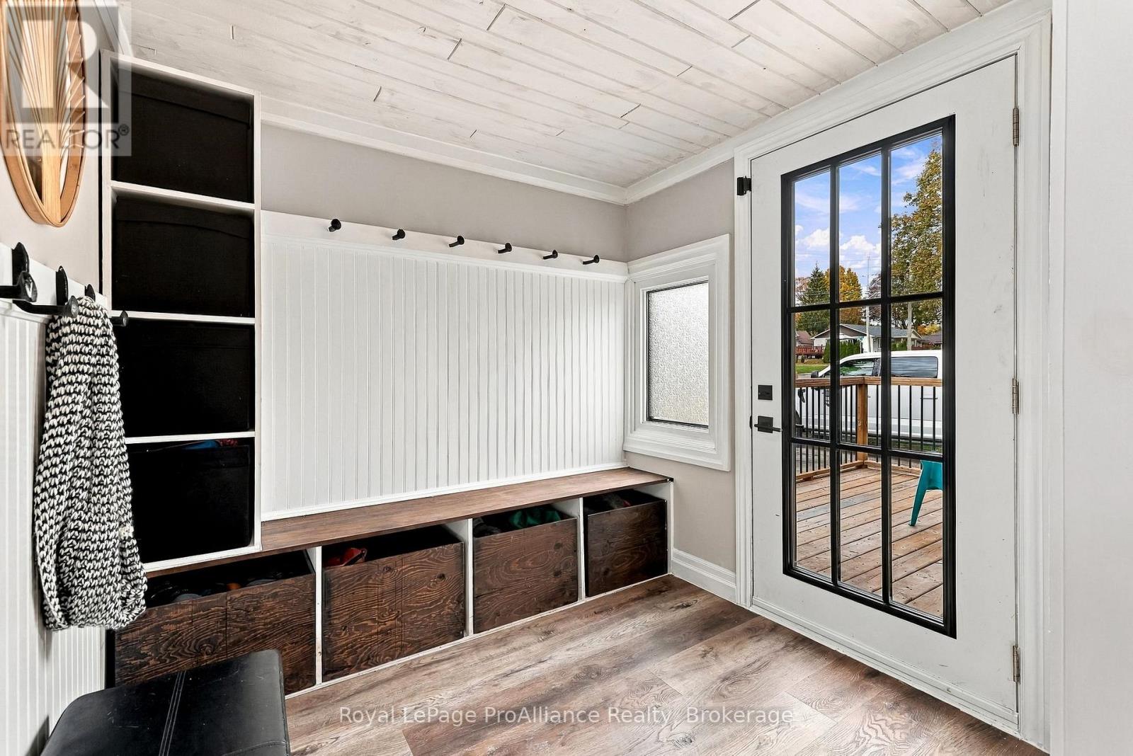 41 Centre Street Property Photo 10