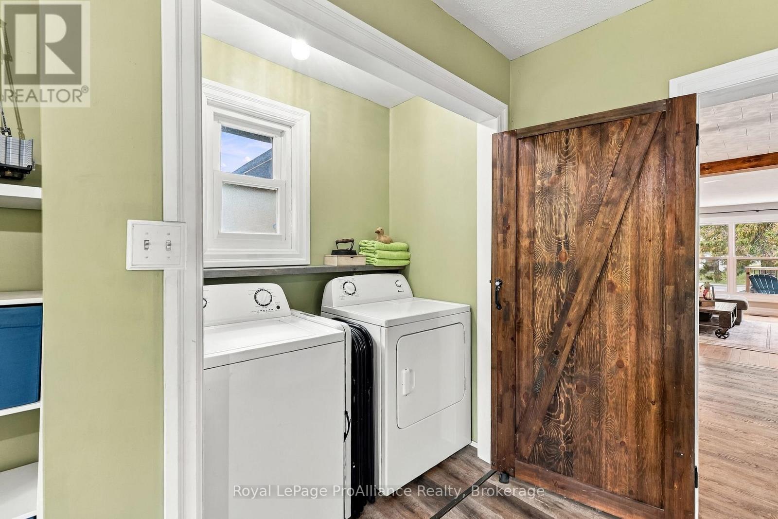 41 Centre Street Property Photo 23