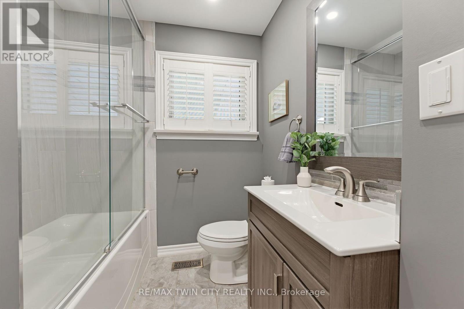 38 Varadi Avenue Property Photo 15