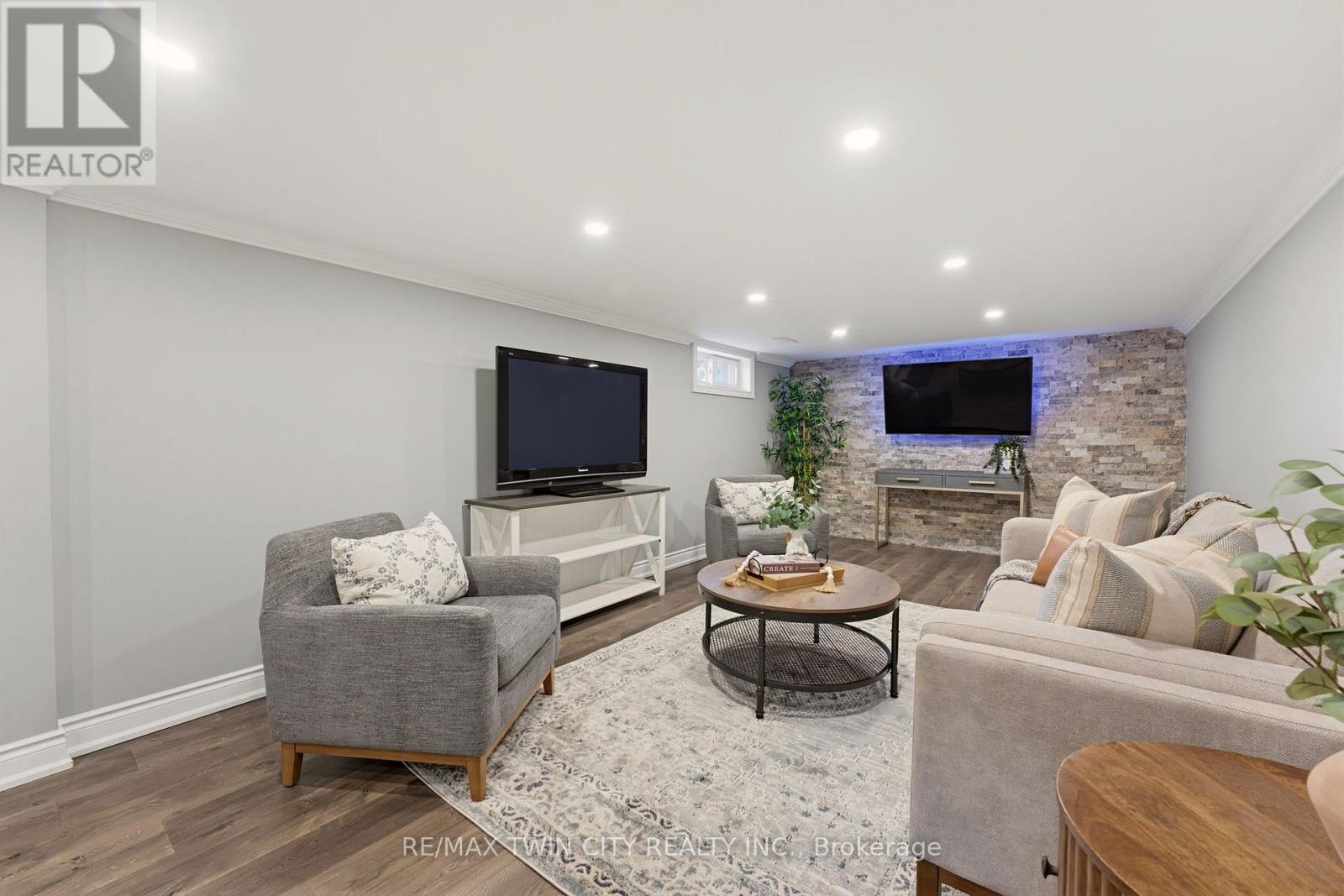 38 Varadi Avenue Property Photo 17