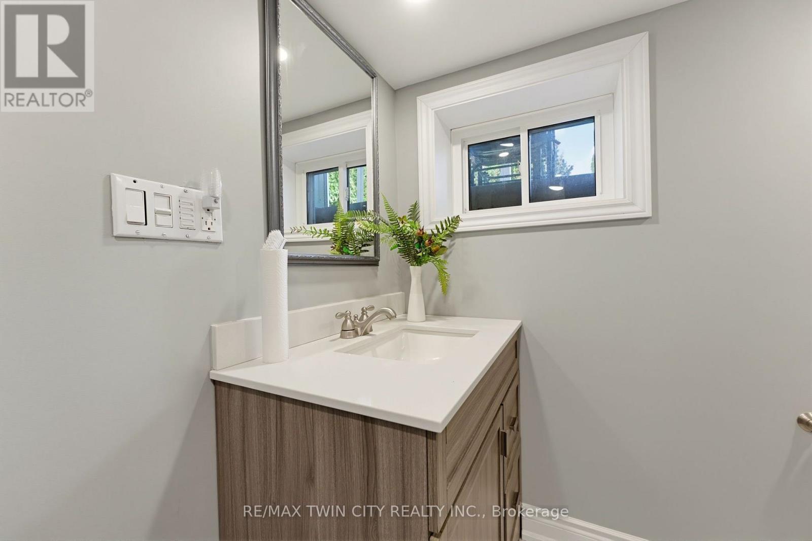 38 Varadi Avenue Property Photo 21