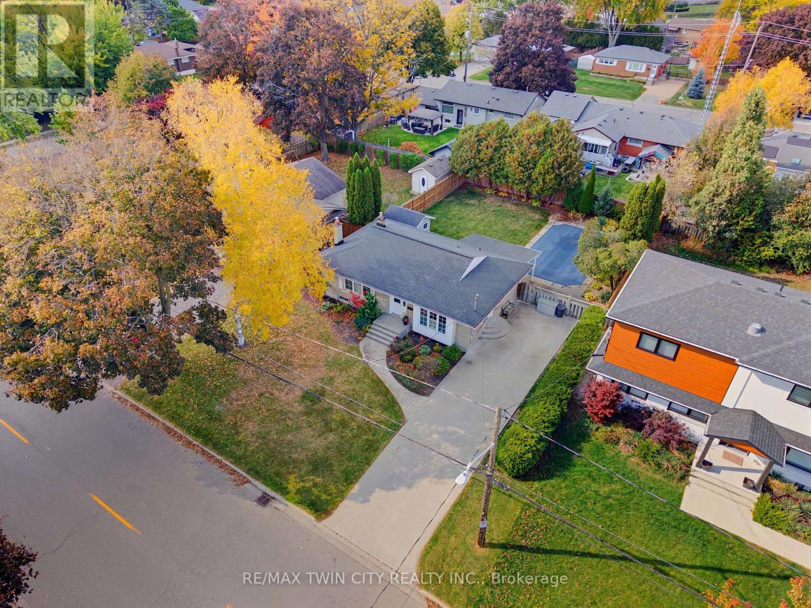 38 Varadi Avenue Property Photo 32