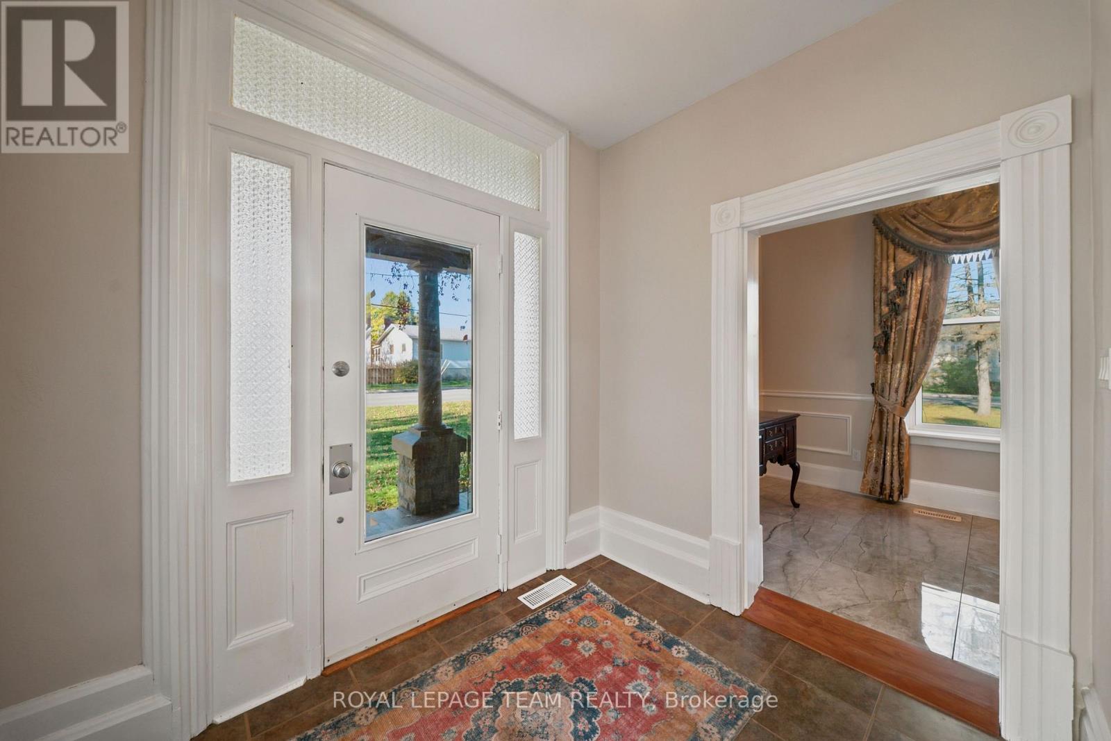 192 High Street Property Photo 9