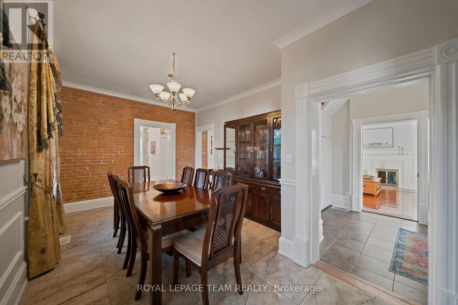 192 High Street Property Photo 11