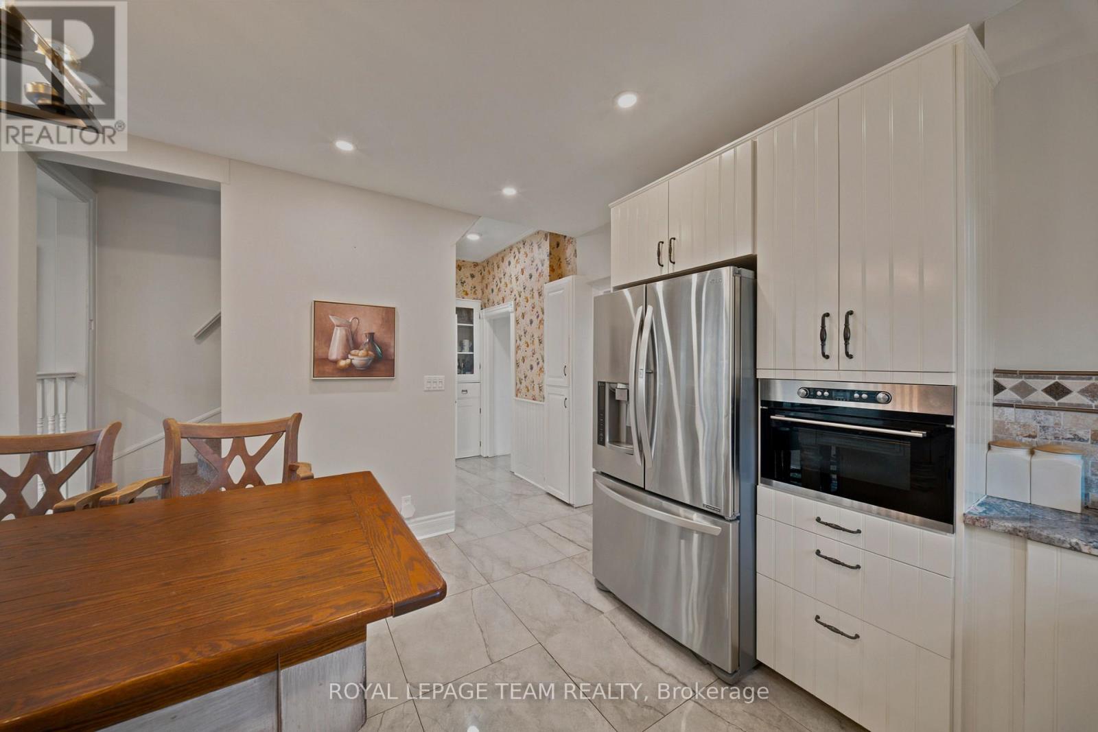 192 High Street Property Photo 16