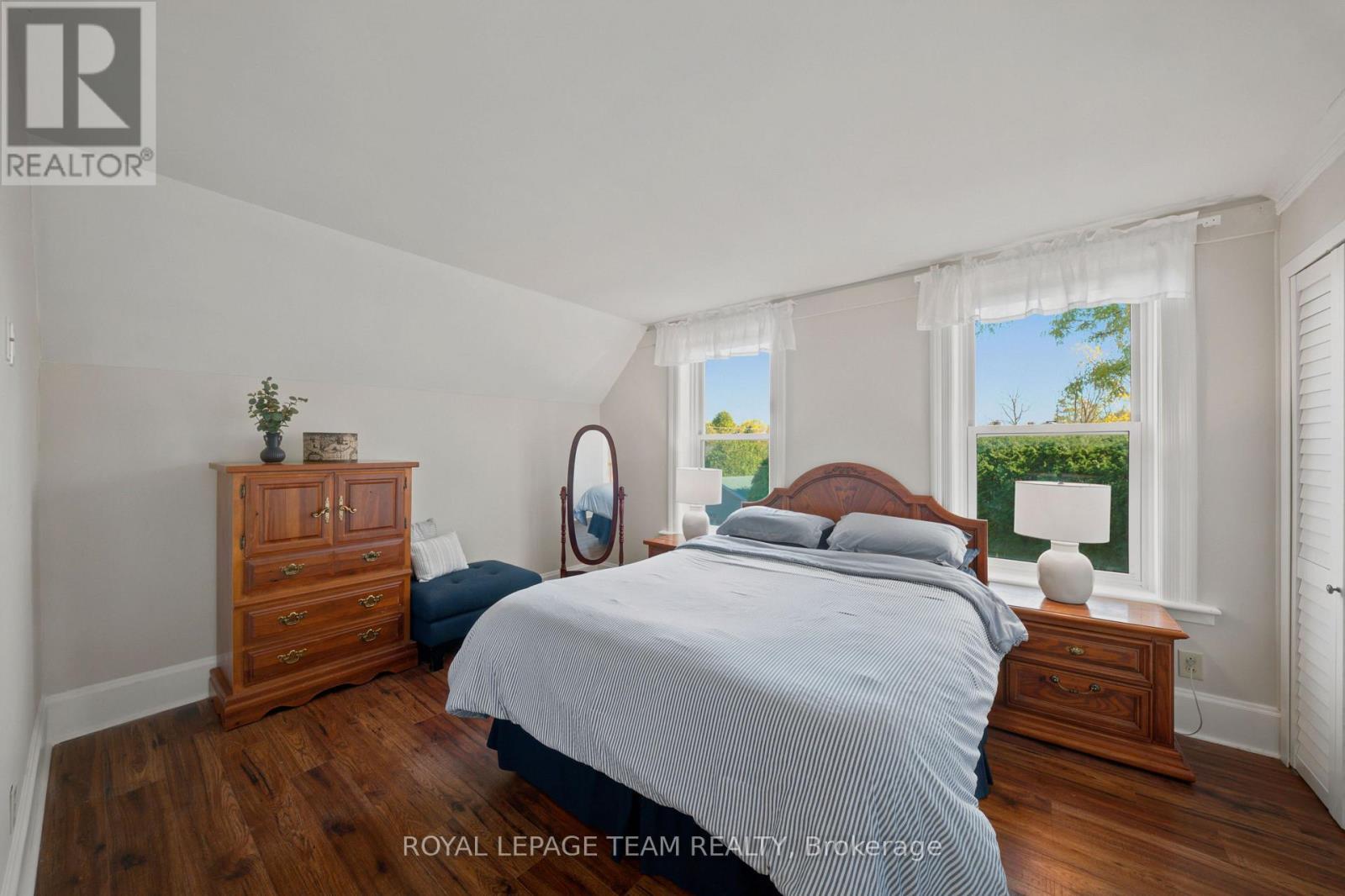 192 High Street Property Photo 21