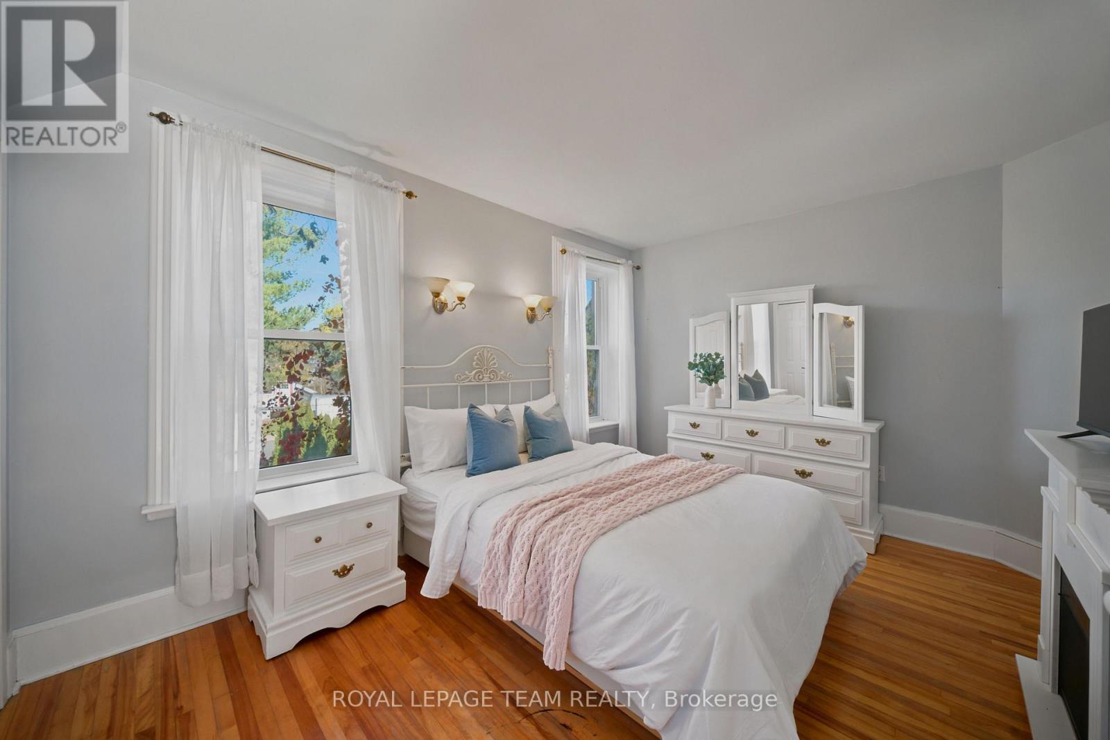 192 High Street Property Photo 24