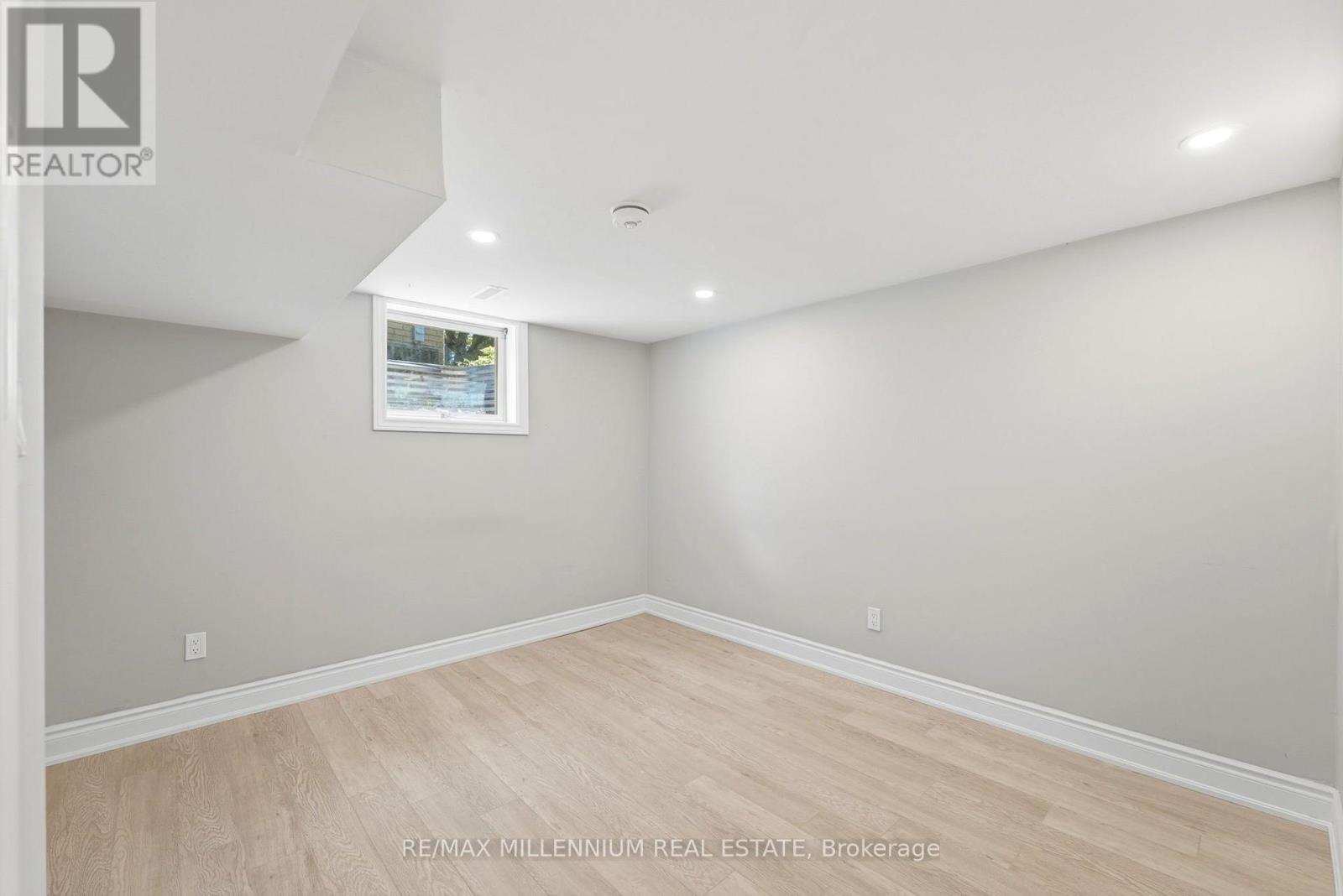 22 Montgomery Road Property Photo 32