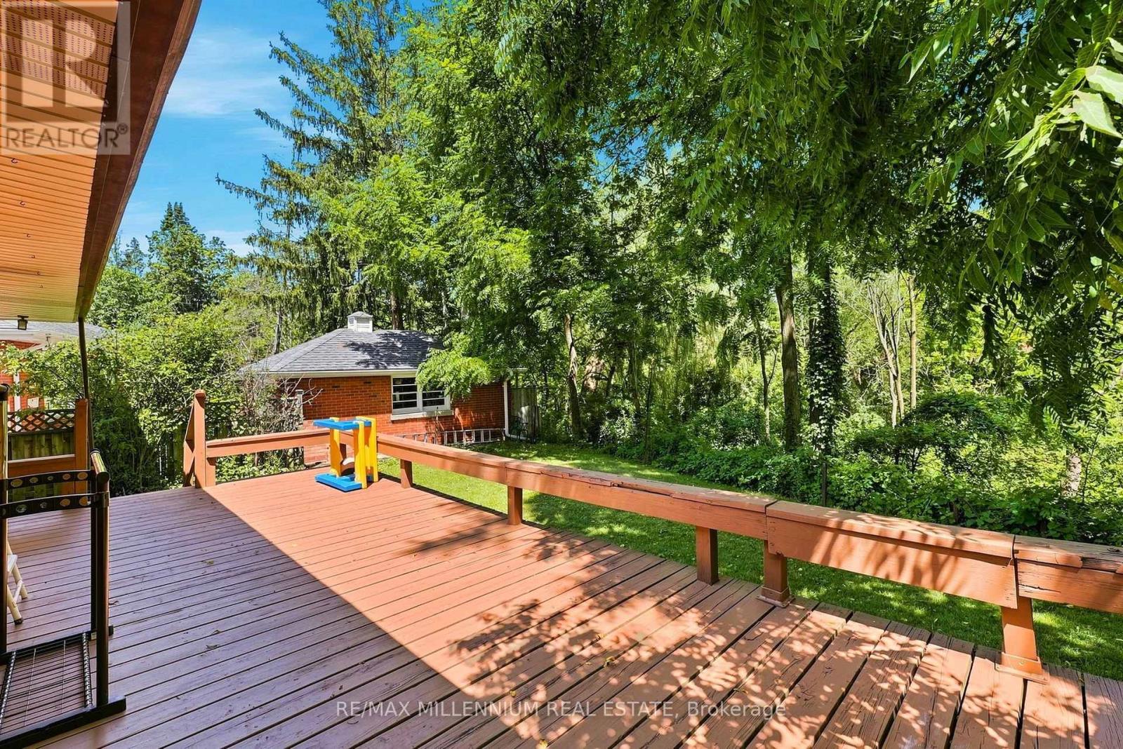 22 Montgomery Road Property Photo 41