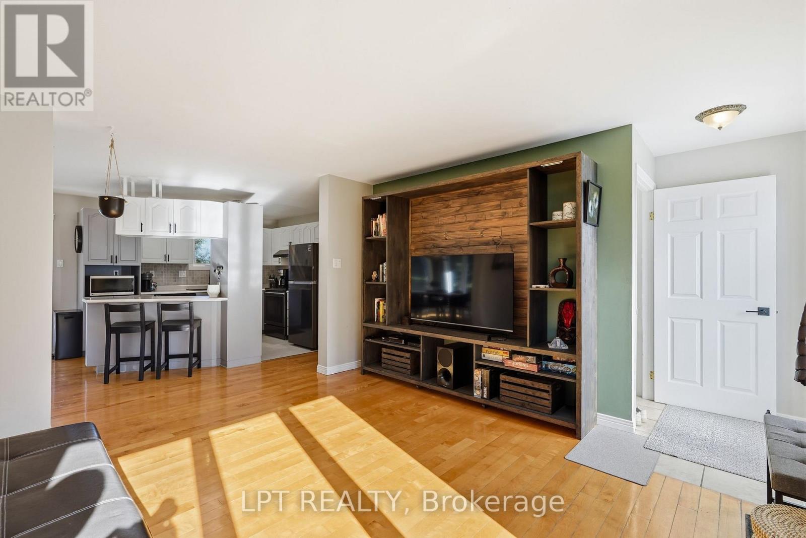481 Greenlane Road Property Photo 6