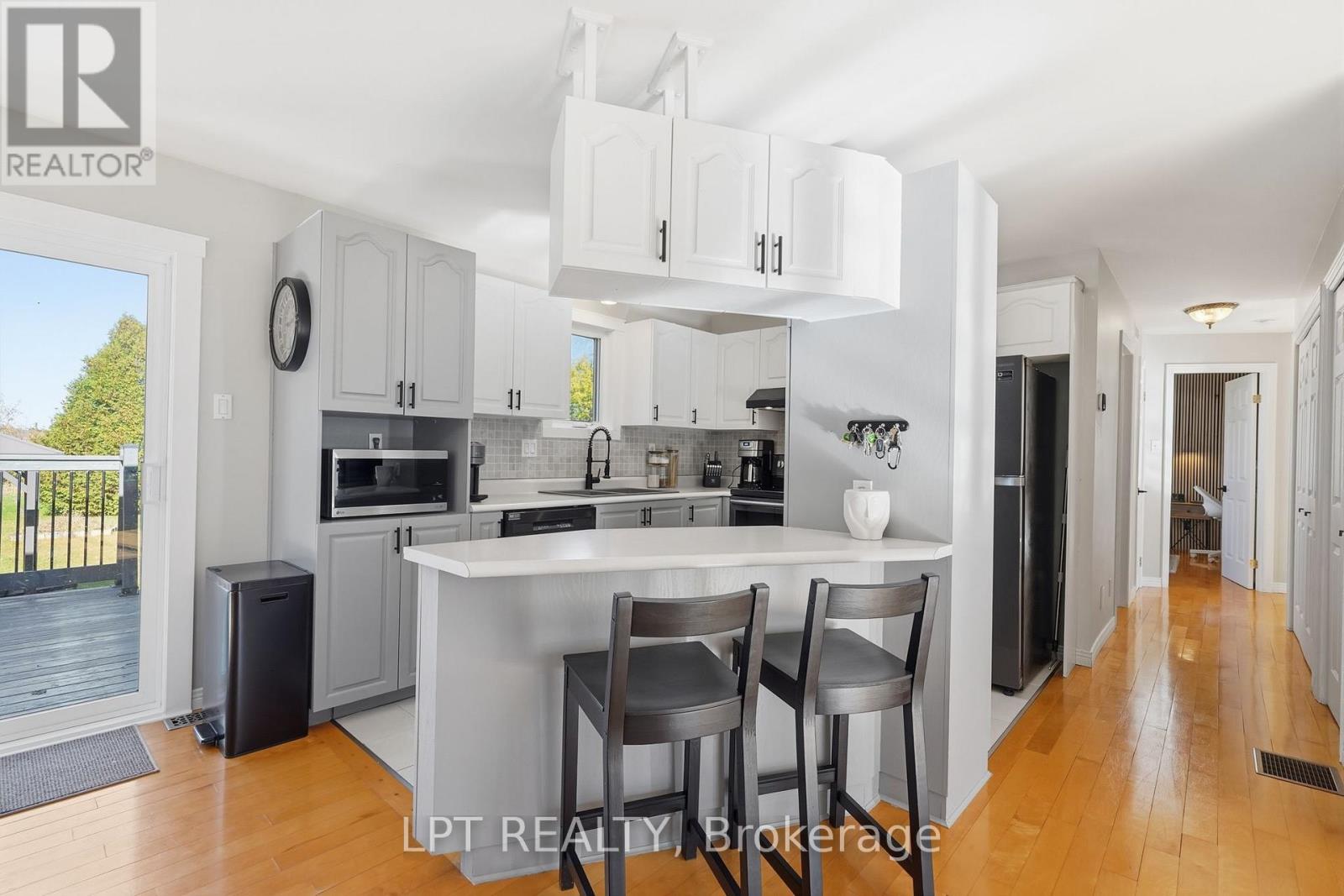 481 Greenlane Road Property Photo 8