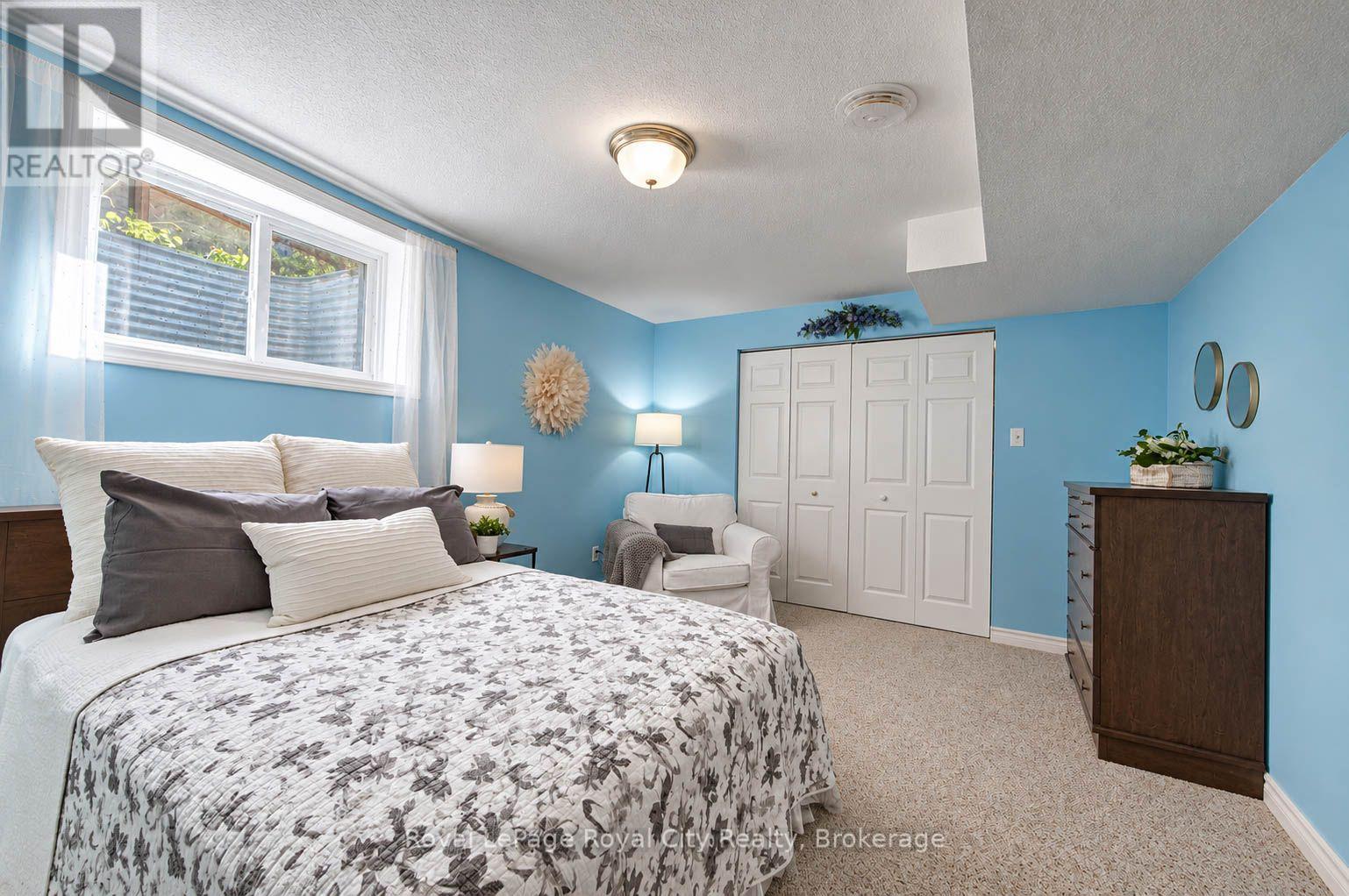 91 Harper Crescent Property Photo 30