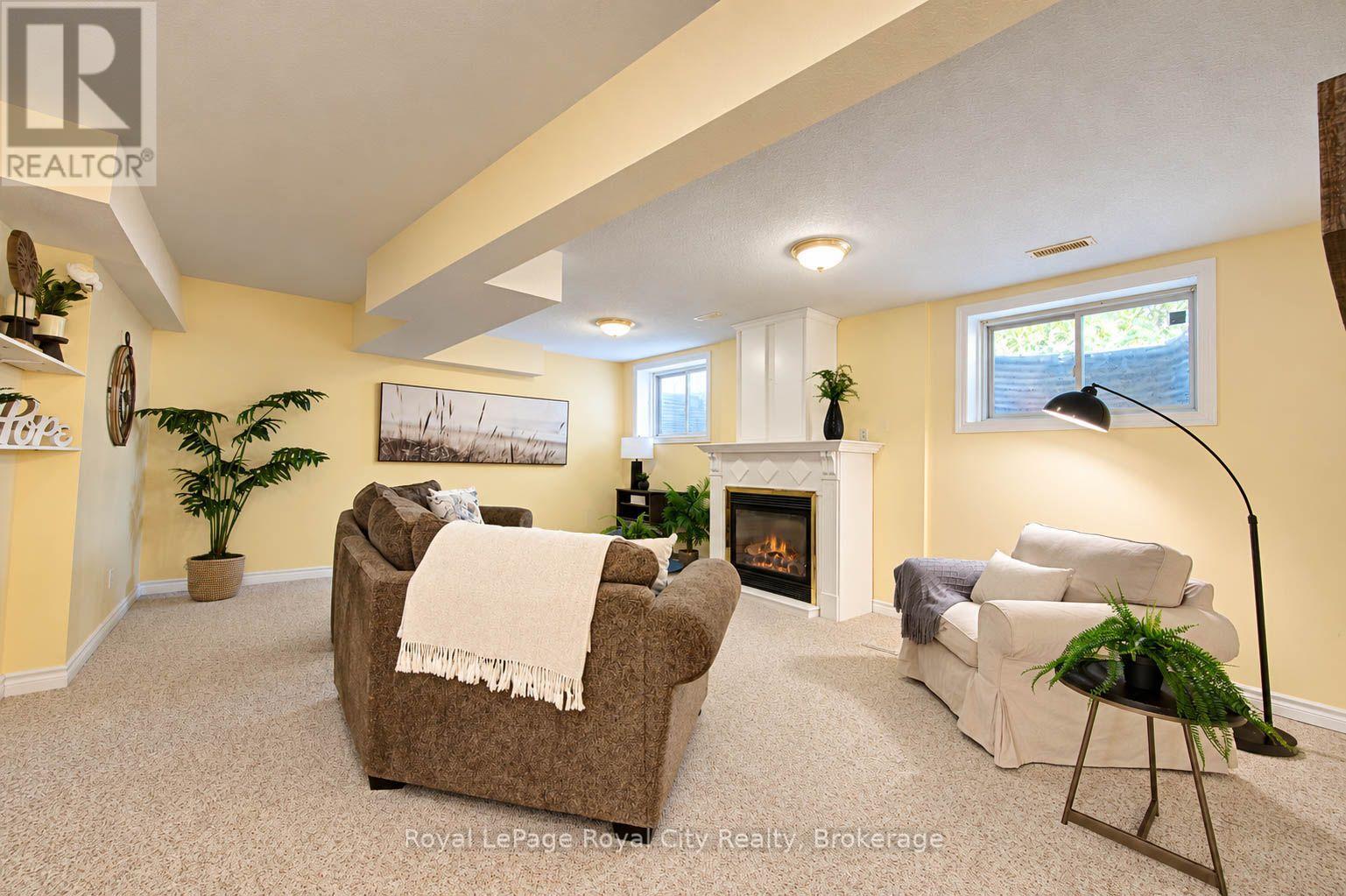91 Harper Crescent Property Photo 34