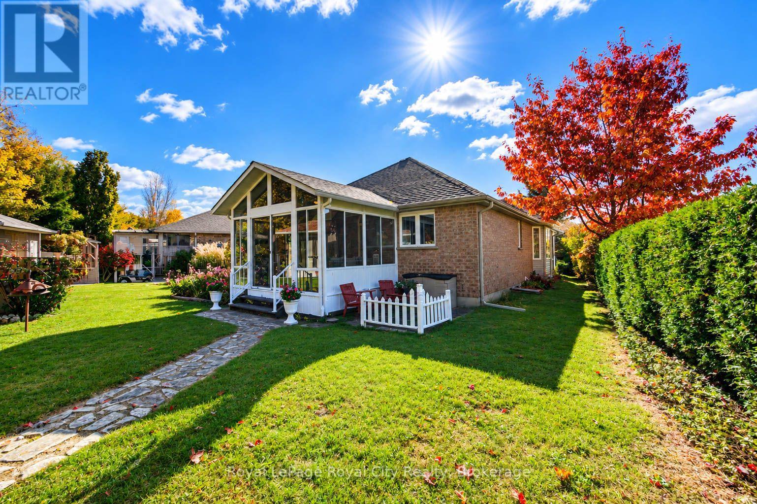 91 Harper Crescent Property Photo 40