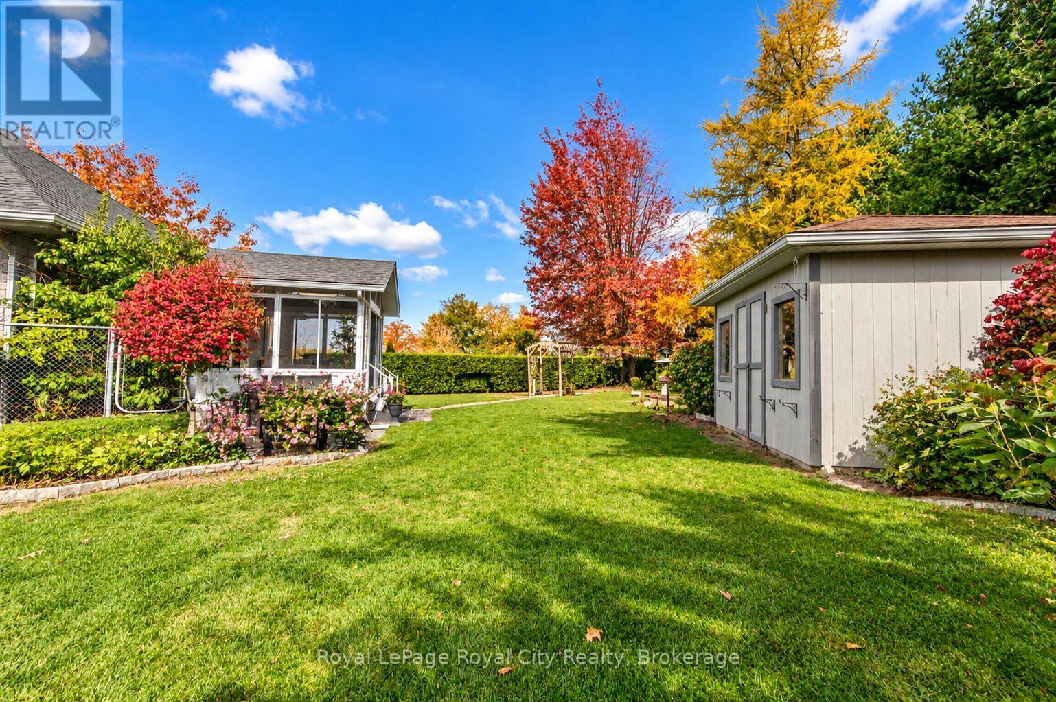 91 Harper Crescent Property Photo 41