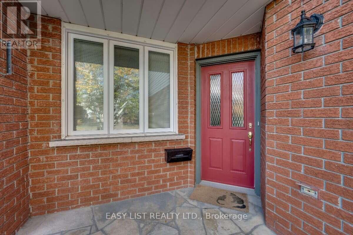 77 Mcgibbon Drive Property Photo 3