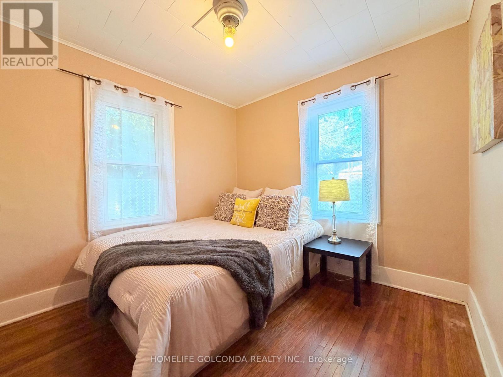 3203 Linwood Place Property Photo 11