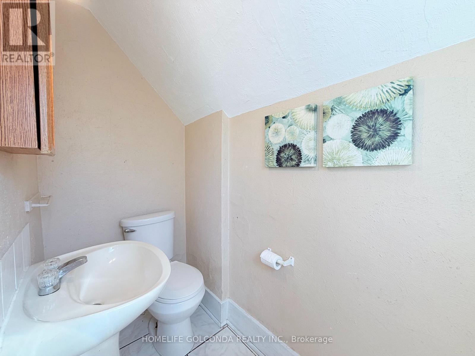 3203 Linwood Place Property Photo 14