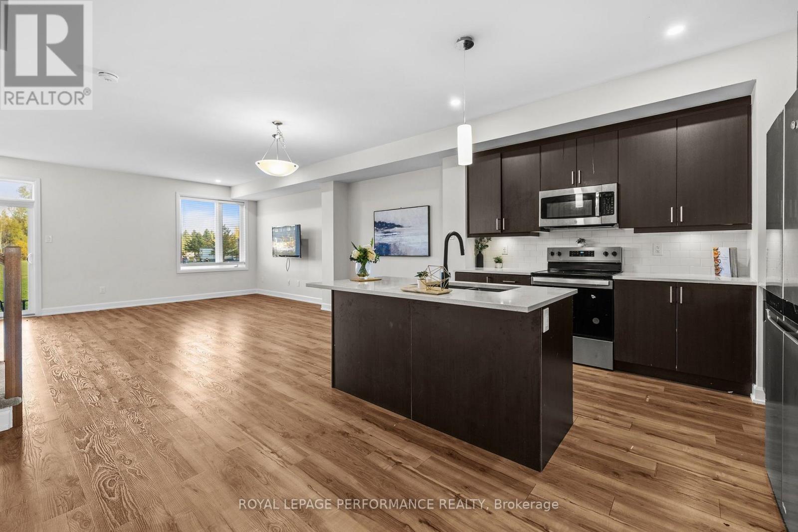 91 Richelieu Street Property Photo 4