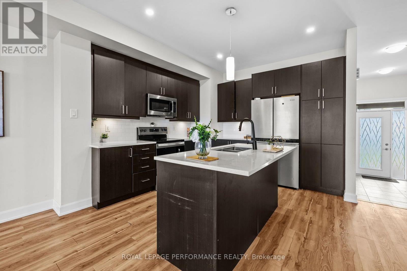 91 Richelieu Street Property Photo 5