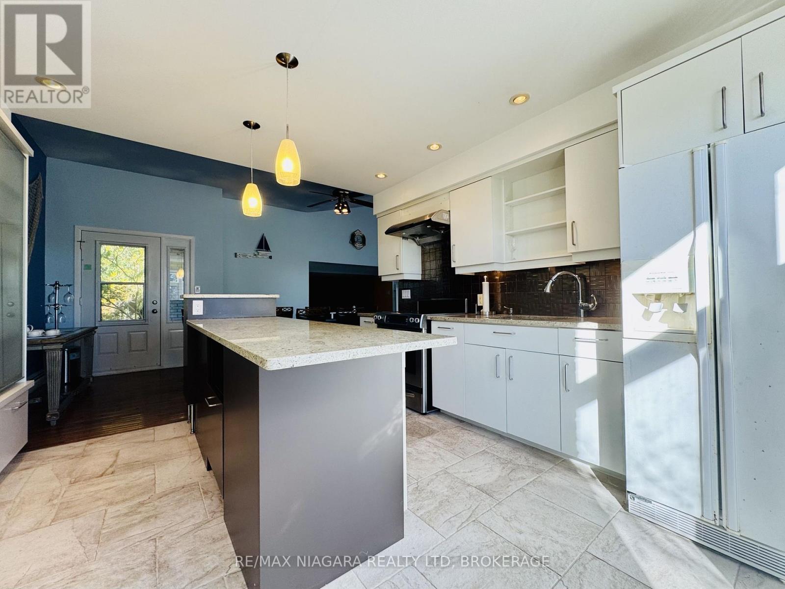 415 Niagara Boulevard Property Photo 10