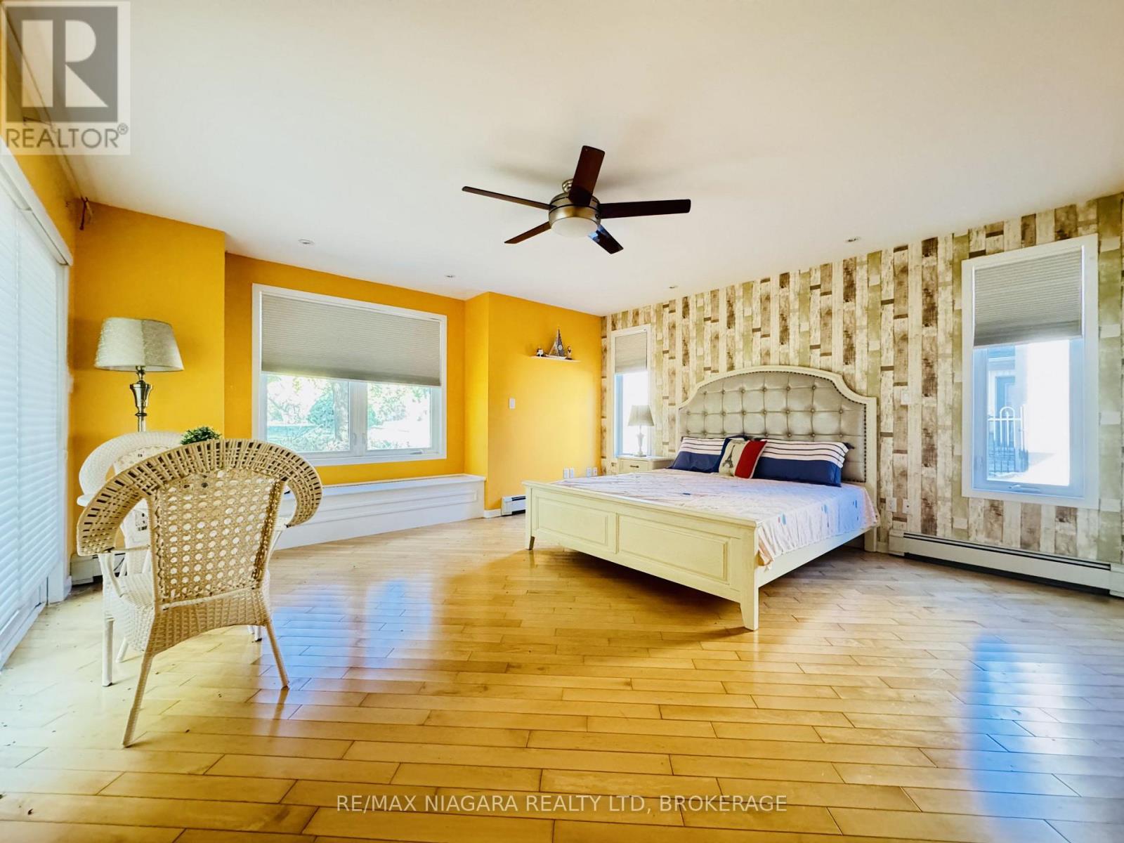 415 Niagara Boulevard Property Photo 23