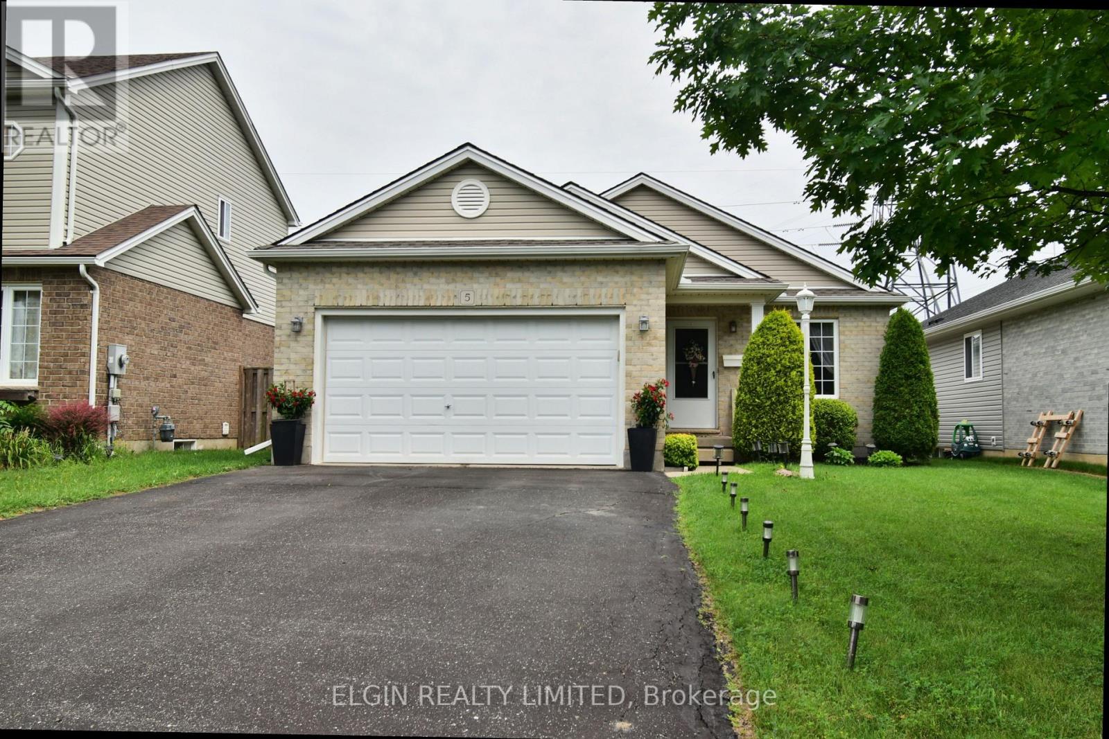 5 Havenridge Court Property Photo 2