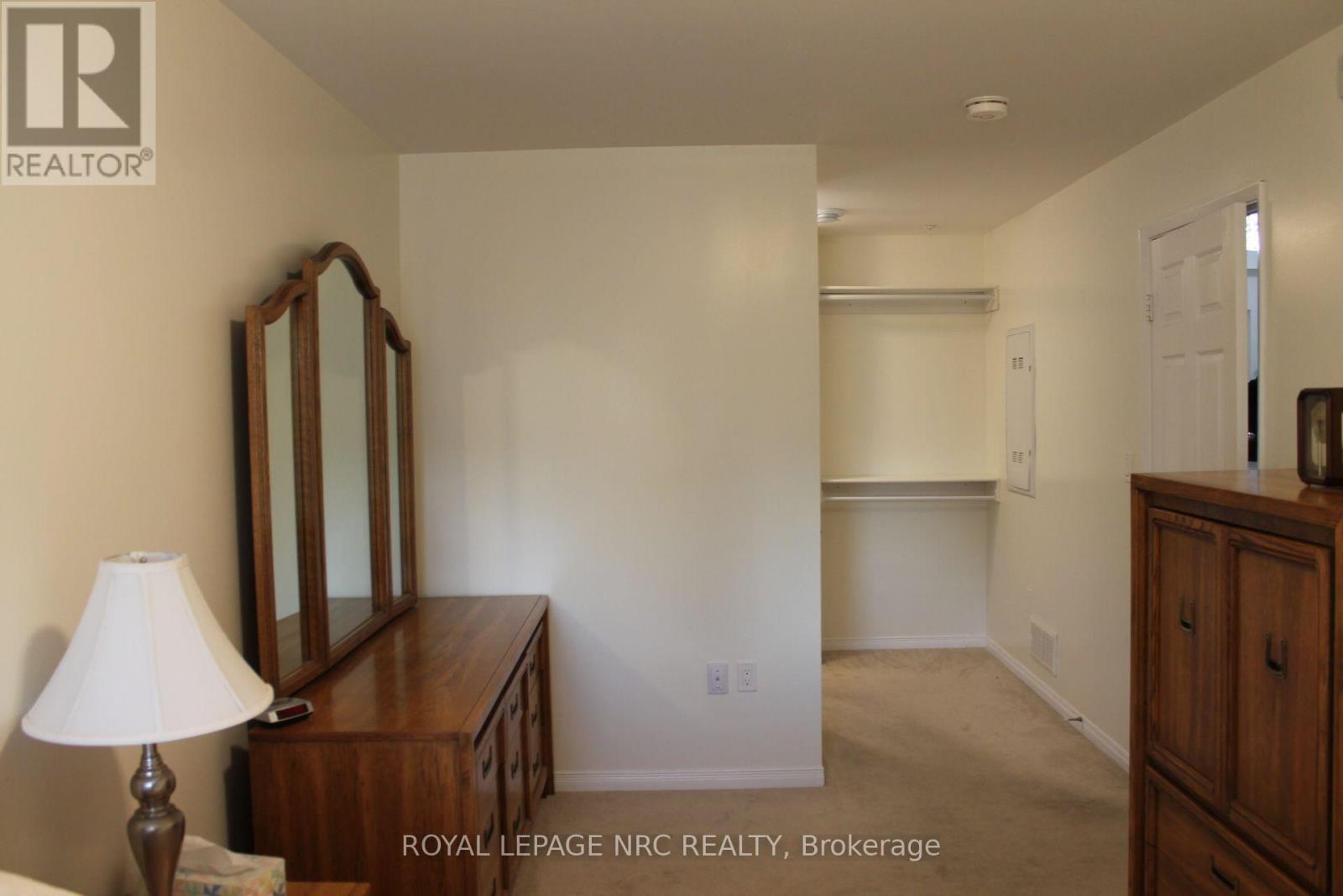 301 - 16 Sullivan Avenue Property Photo 13