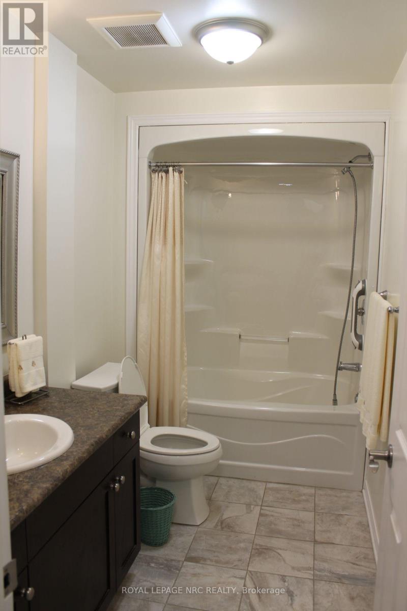 301 - 16 Sullivan Avenue Property Photo 15