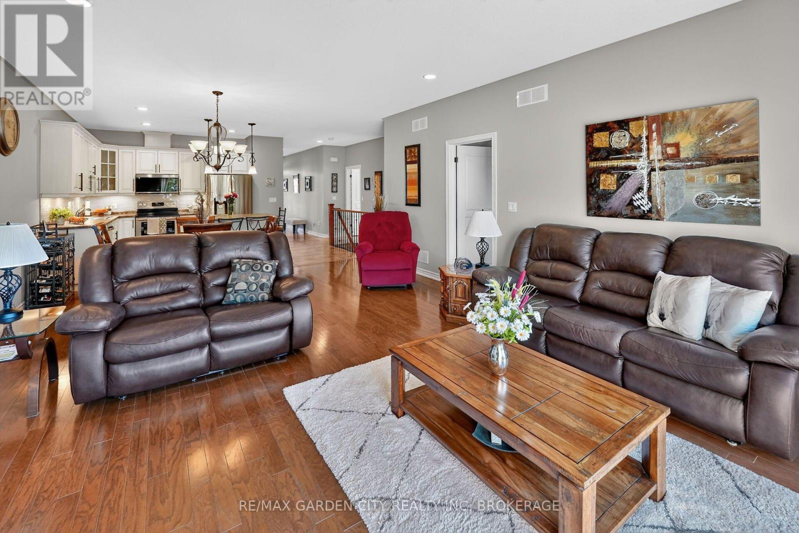179 Falcon Drive Property Photo 12