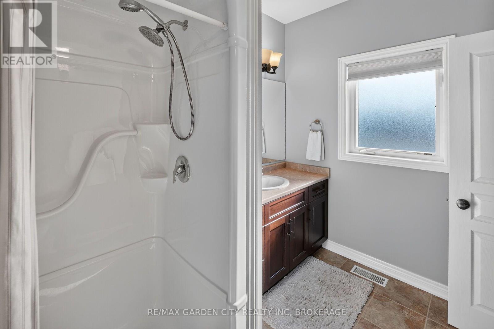 179 Falcon Drive Property Photo 18