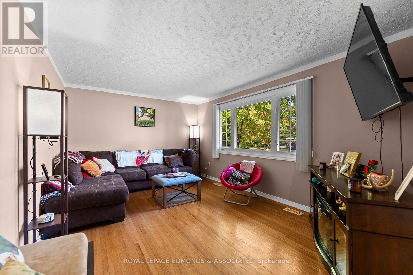 10 Sunset Crescent Property Photo 13