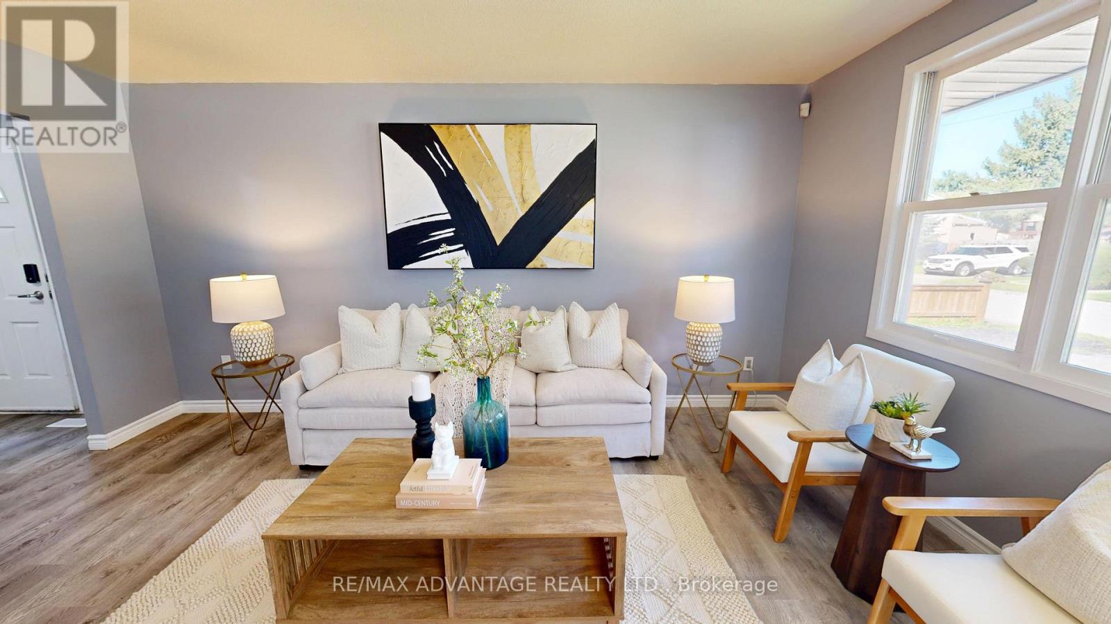 9 Camelot Crescent Property Photo 1