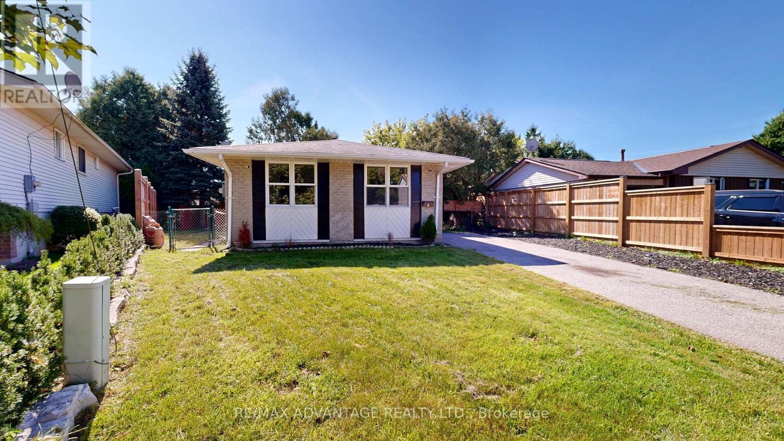 9 Camelot Crescent Property Photo 4