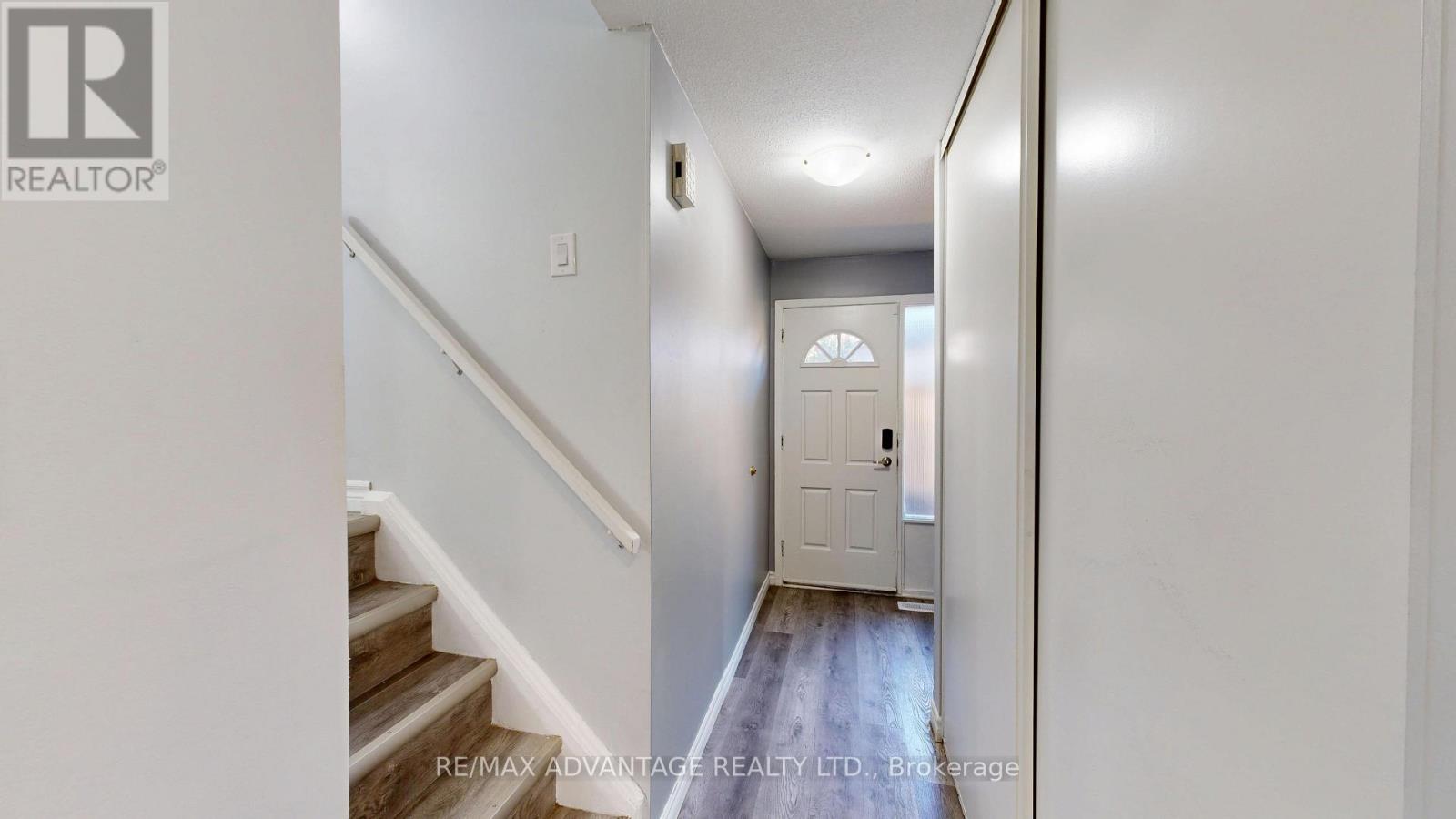 9 Camelot Crescent Property Photo 16