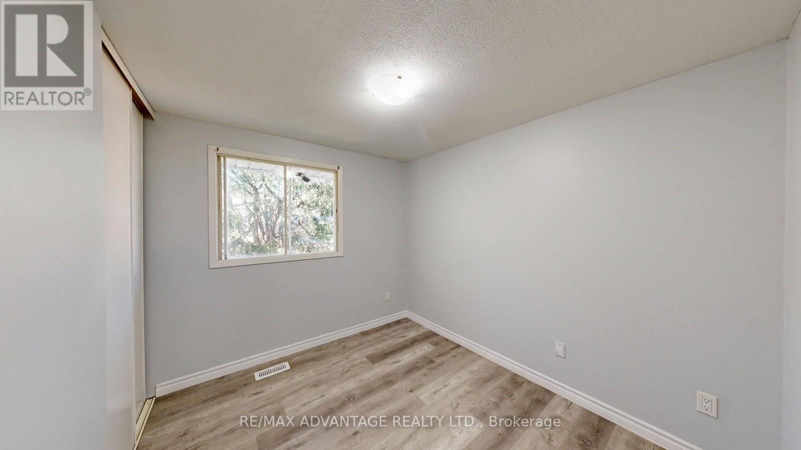 9 Camelot Crescent Property Photo 22