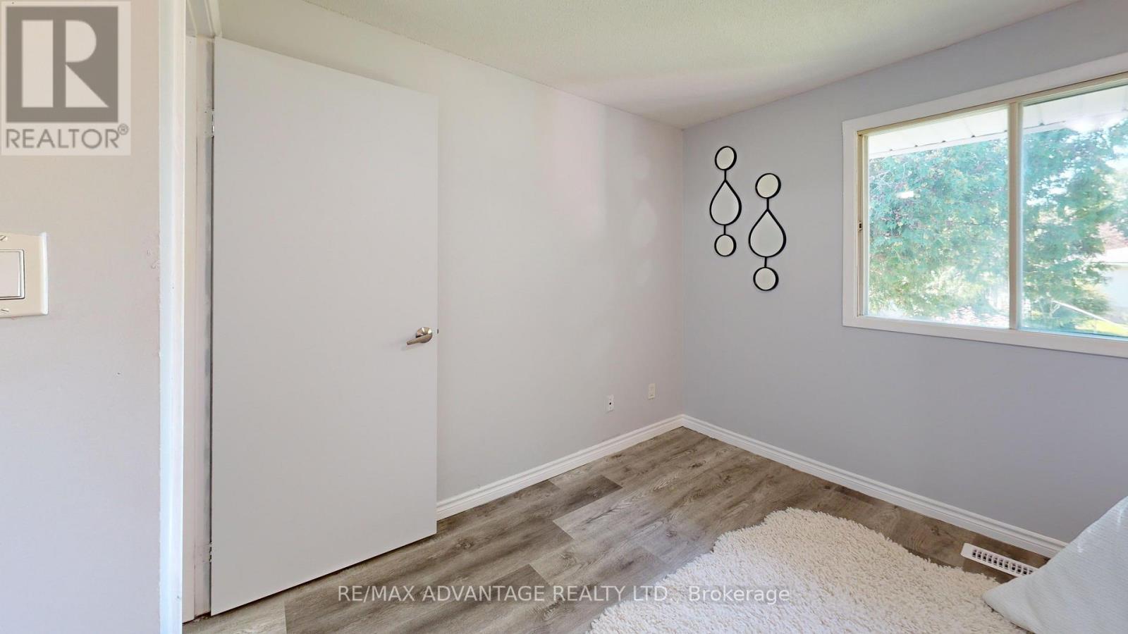 9 Camelot Crescent Property Photo 27