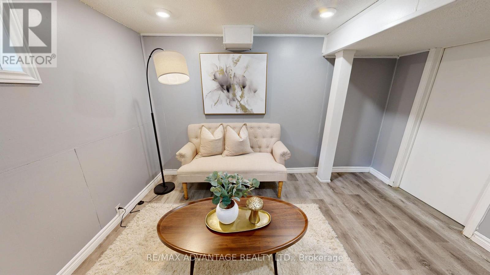 9 Camelot Crescent Property Photo 32