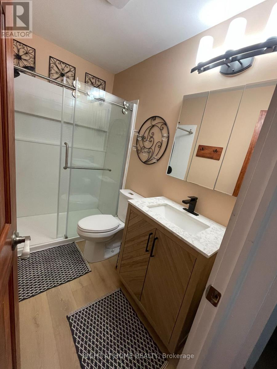 7231 Baseline Road E Property Photo 22