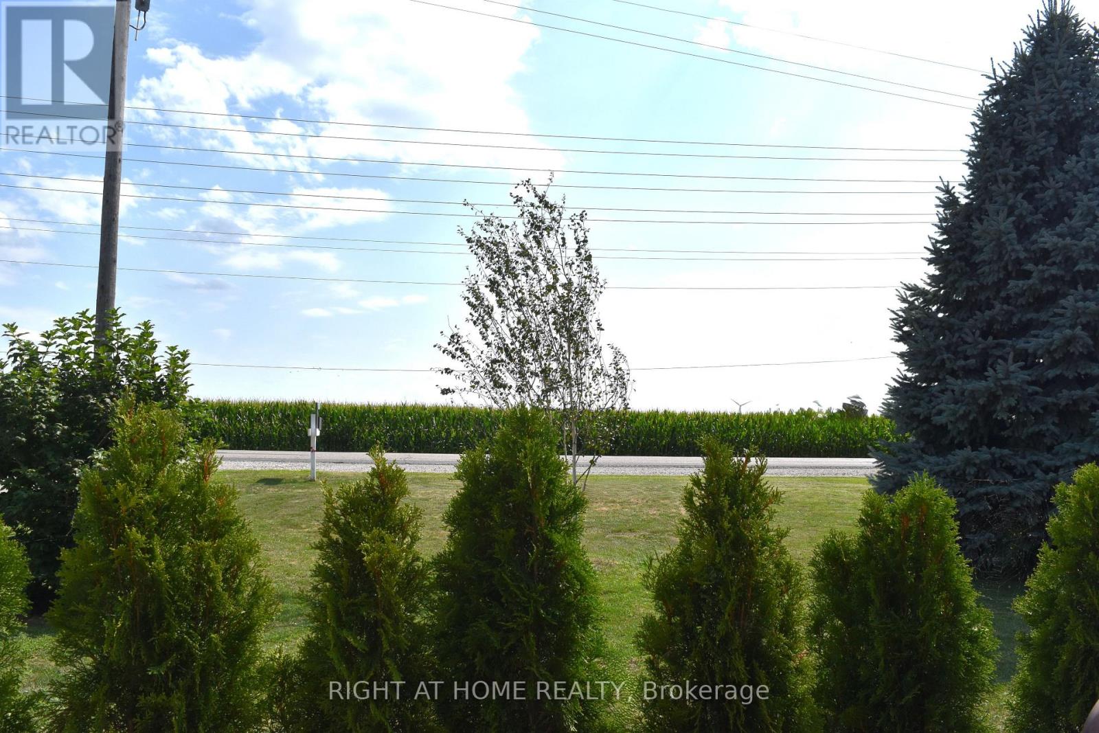7231 Baseline Road E Property Photo 40