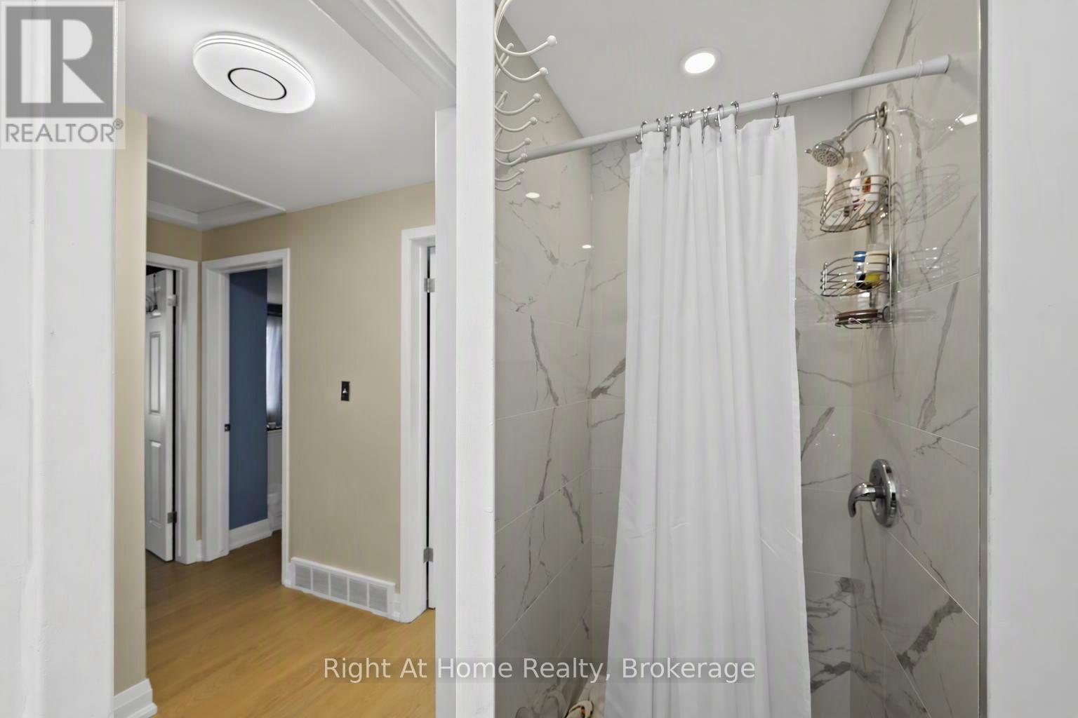 Main - 7315 Freeman Street Property Photo 12