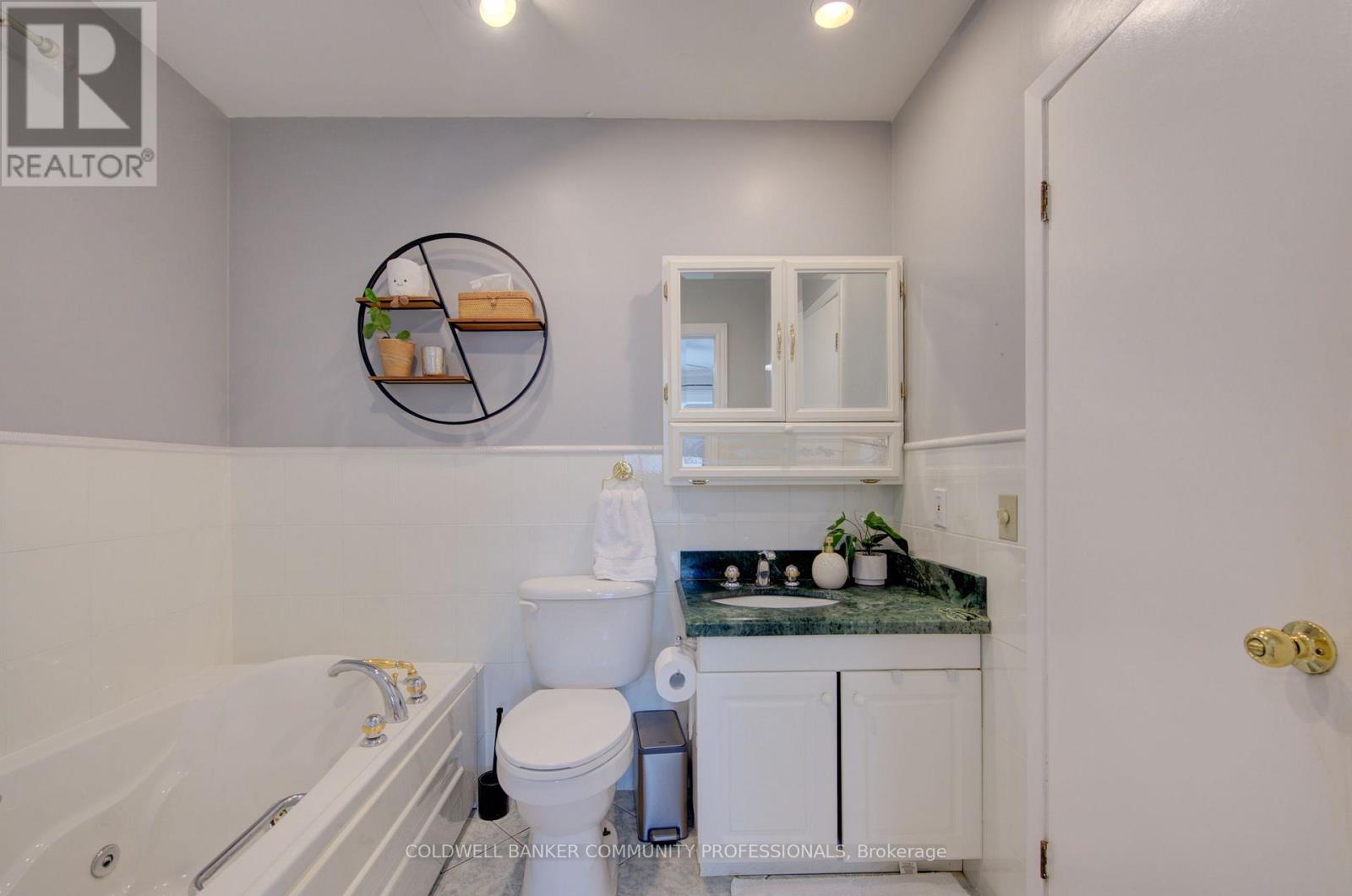 2 Allanton Boulevard Property Photo 10