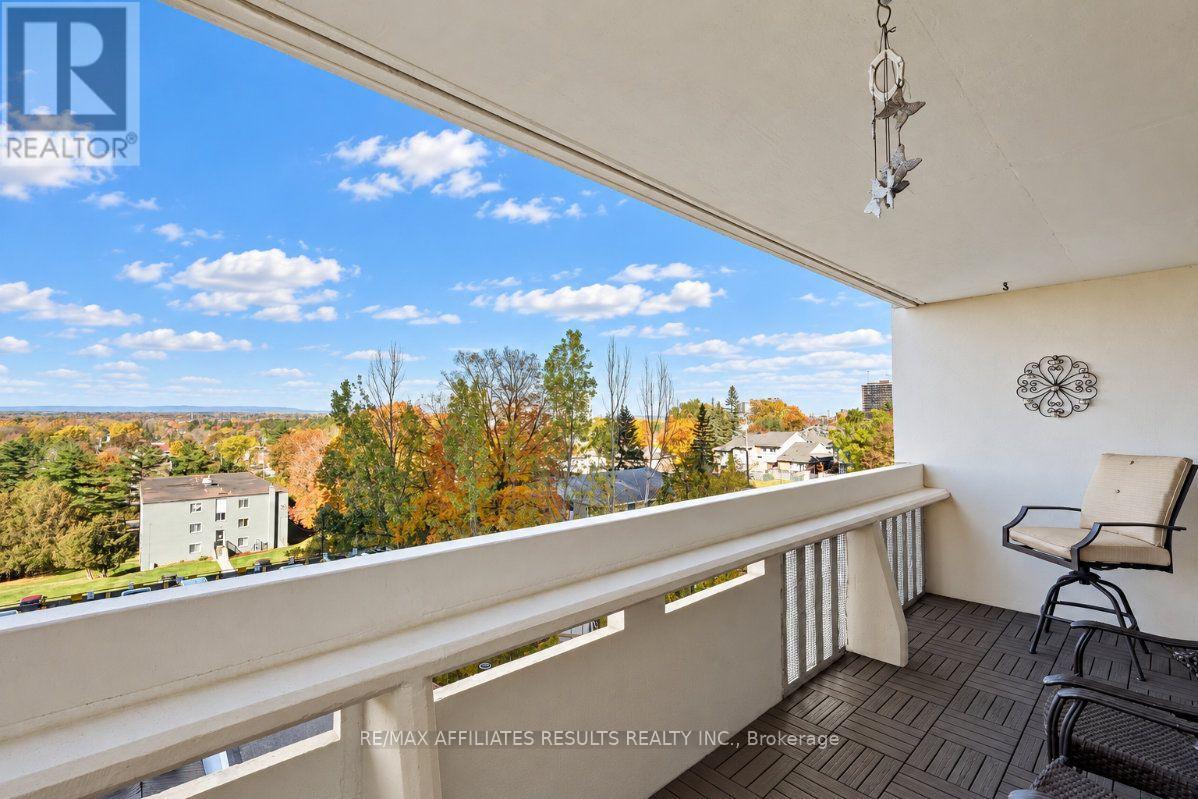 408 - 415 Greenview Avenue Property Photo 23