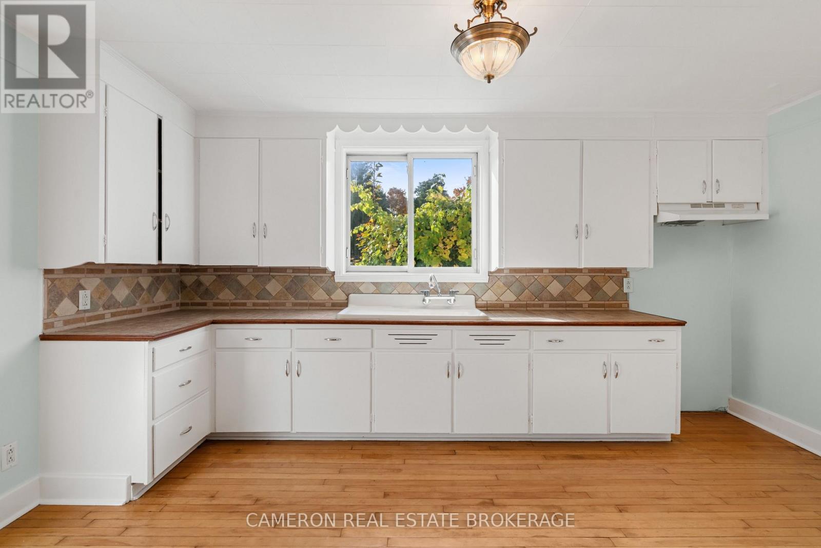 108 Bedford Street Property Photo 11